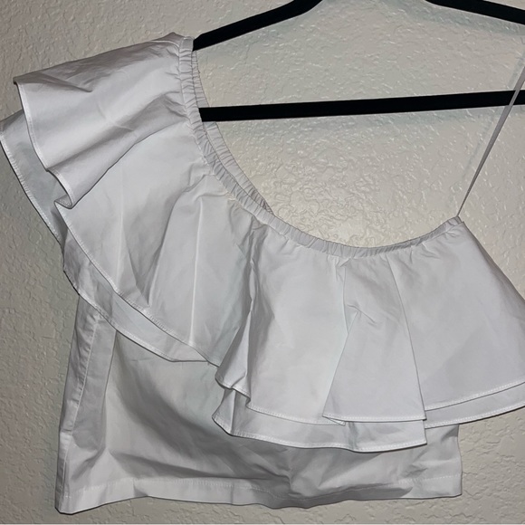 Ruffled, one shoulder, cropped top. - Picture 2 of 3